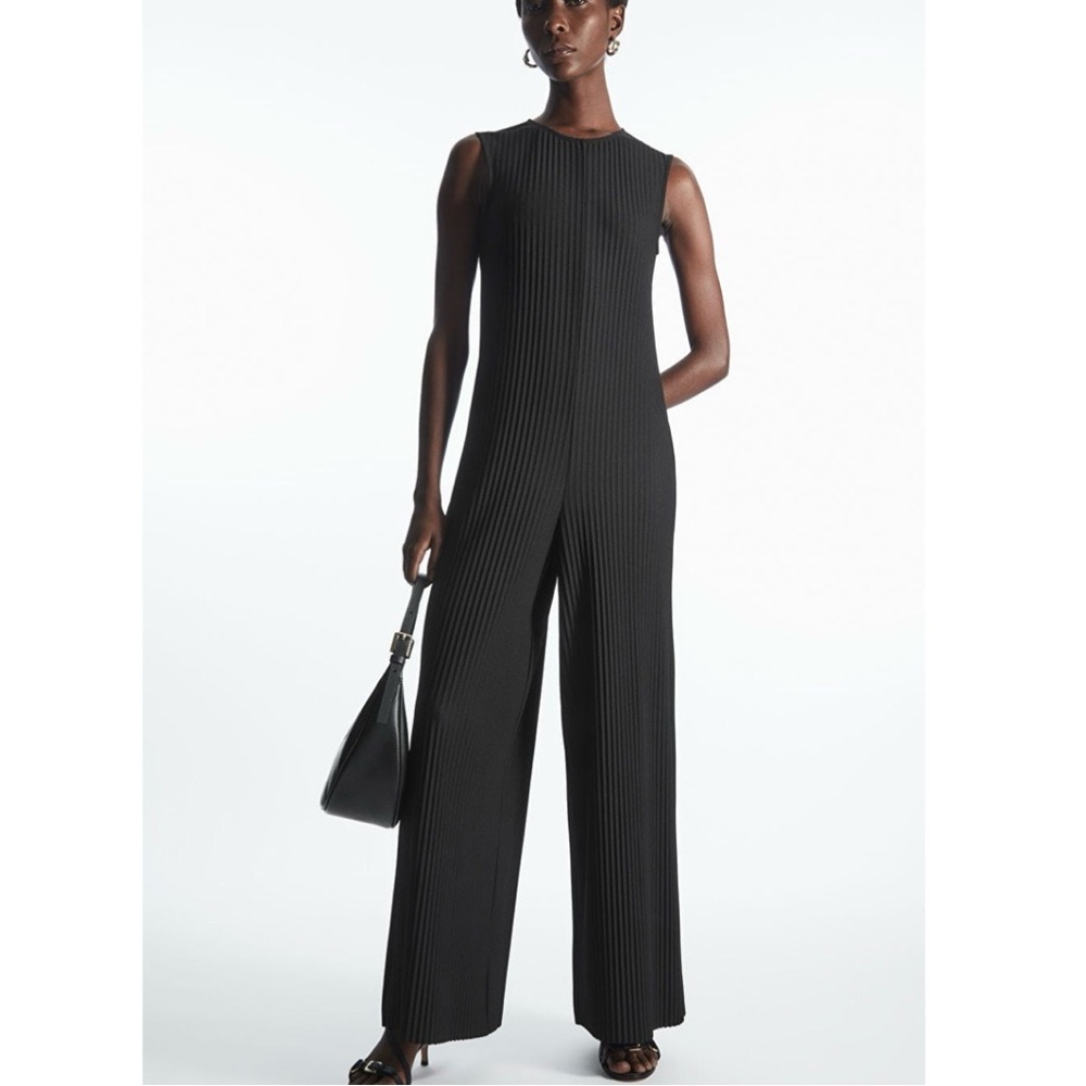 NWT COS Sleeveless Pleated Wide-leg Jumpsuit (Black)